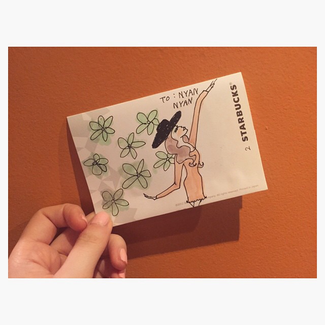 小嶋陽菜 ララちゃんからのプレゼント Fa La Lara Moe Zine