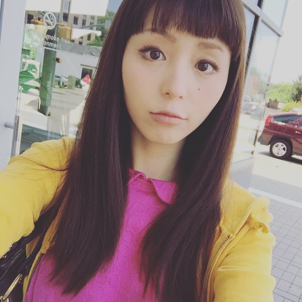 平野綾 今日からコンベンションが始まりました 早速すごい盛り上がり そういえば切った後の髪をお見せしていなかったので ここいらで 久しぶりのパッツンパッツン 前髪と Moe Zine 平野綾 今日からコンベンションが始まりました 早速すごい盛り上がり そういえば切った後の髪をお見せしていなかったので ここいらで 久しぶりのパッツンパッツン 前髪と Moe Zine