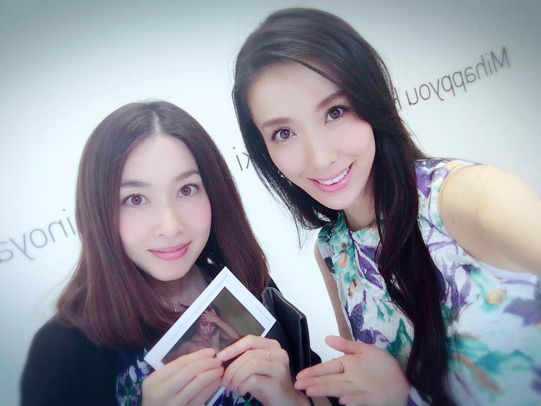 瀬戸早妃 えみちゃん Emichan0101 と 矢吹 Yabukiharuna の写真展へ とーっっても綺麗でした ๑ ᴗ ๑ 18日まで 入場無料みなさんも Moe Zine 瀬戸早妃 えみちゃん Emichan0101 と 矢吹 Yabukiharuna の写真展へ とーっっても綺麗でした ๑ ᴗ ๑ 18日まで 入場無料みなさんも Moe Zine