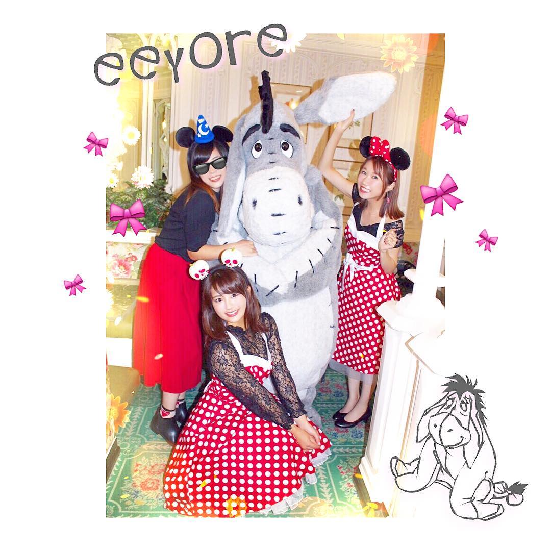 浦野一美 イーヨーはのっそりしてるから 子供達に大人気で しっぽを掴まれたり 大きなお腹に抱きついたり 見てるだけで癒される空間だった Crystal Moe Zine