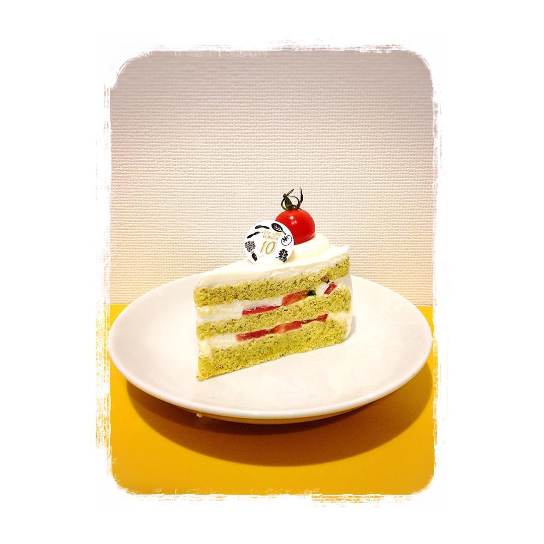 茅原実里 パティスリーポタジエのケーキ グリーンショートトマト 生地に小松菜が練りこんであります トマトが美味しい 優しい味の虜になりました パティスリーポ Moe Zine 茅原実里 パティスリーポタジエのケーキ グリーンショートトマト 生地に小松菜が練りこんであります トマトが美味しい 優しい味の虜になりました パティスリーポ Moe Zine