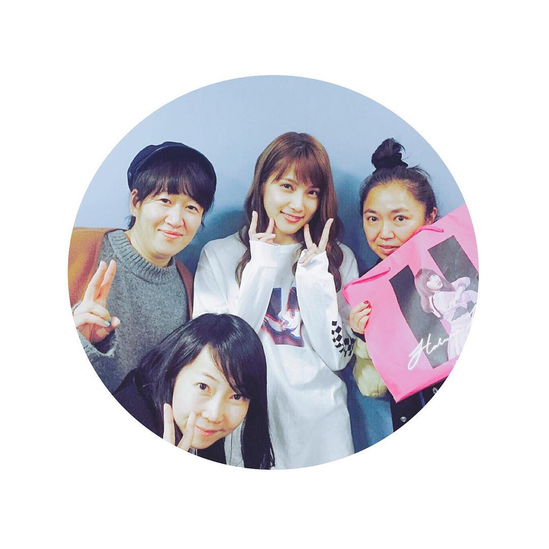 入山杏奈 写真集チームのみんなが観に来てくれました ファースト写真集 美しい罪 よろしくね Moe Zine 入山杏奈 写真集チームのみんなが観に来てくれました ファースト写真集 美しい罪 よろしくね Moe Zine