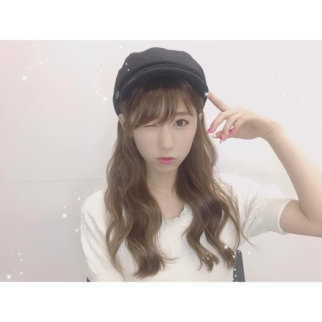 阿比留李帆 お気に入りのキャスケット 定番の形 まいにちのように被ってる ワンピースはsnidelのだよ Caskett Ca4la Onepiece Moe Zine 阿比留李帆 お気に入りのキャスケット 定番の形 まいにちのように被ってる ワンピースはsnidelのだよ Caskett Ca4la Onepiece Moe Zine