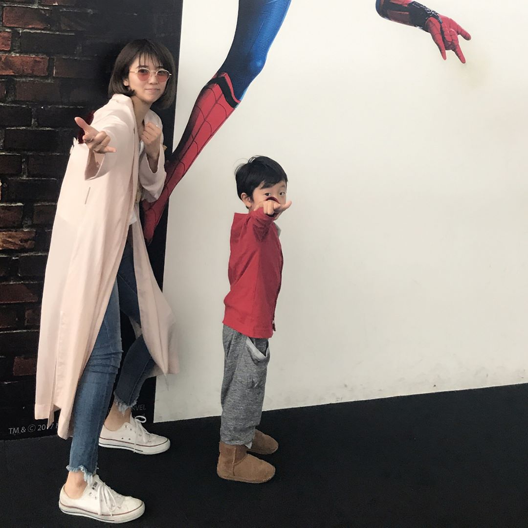 堀絵梨子 家族で父の日を祝いました うちはみんな父が大好き 私人生で一度も嫌いになったことないなー 自分の父がヒュージャックマンみたい って思っちゃうタイプだから 笑 Moe Zine