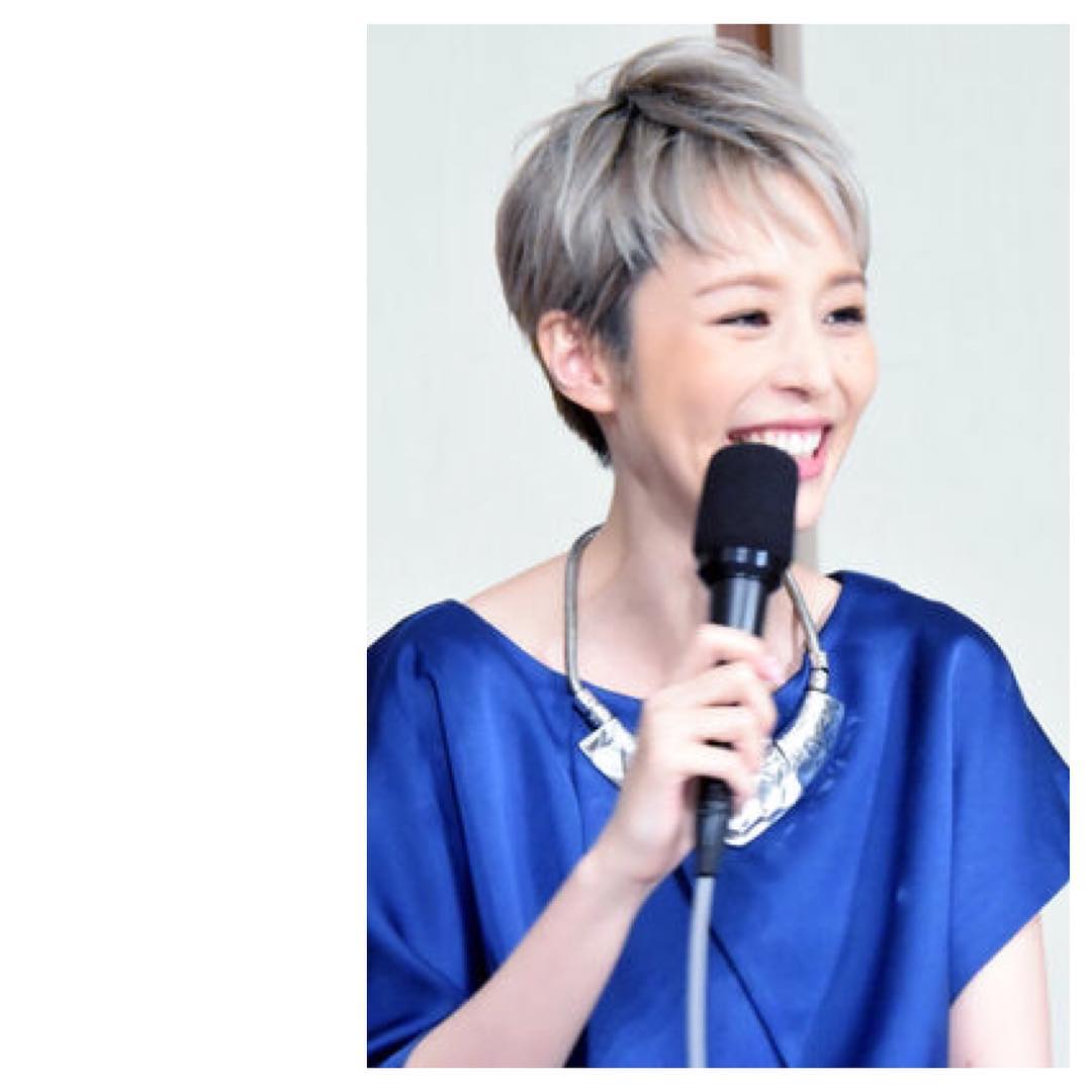 平野綾 この髪色は 何色と言うんだろう 今は自然とクリーム色みたいになってきました 髪色 何色 Haircolor 平野綾 Moe Zine 平野綾 この髪色は 何色と言うんだろう 今は自然とクリーム色みたいになってきました 髪色 何色 Haircolor 平野綾 Moe Zine