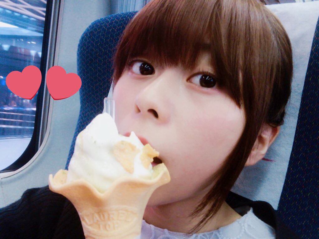 水瀬いのり Ice Cream Inoriminase Seiyuu Minaseinori Food Icecream Moe Zine