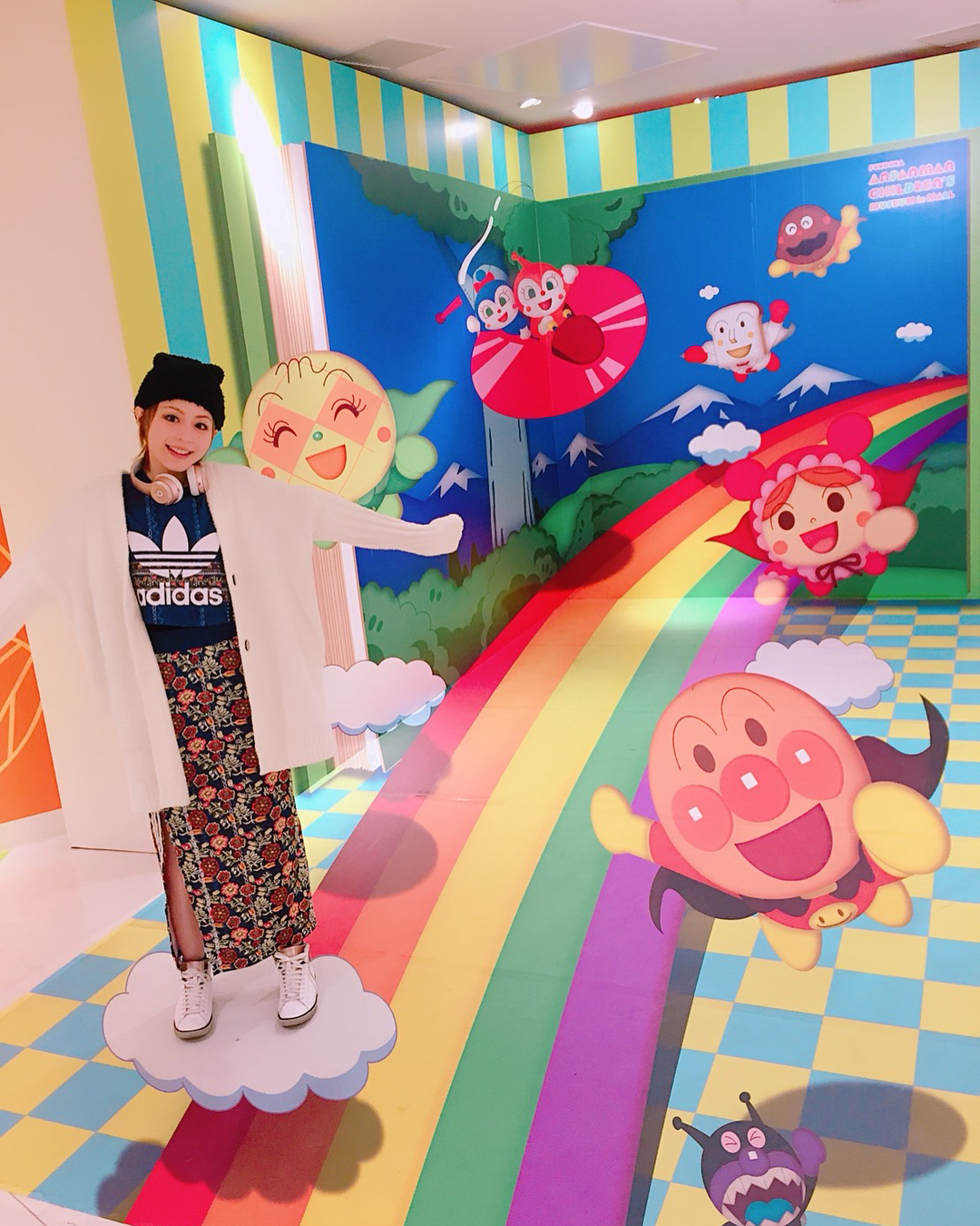 平野綾 引き続きアンパンマンミュージアムです トリックアートができていました あと横浜にもあるバイキンufoとアンパンマン号 なんと最近愛知にドキンufoとブルーティ Moe Zine 平野綾 引き続きアンパンマンミュージアムです トリックアートができていました あと横浜にもあるバイキンufoとアンパンマン号 なんと最近愛知にドキンufoとブルーティ Moe Zine