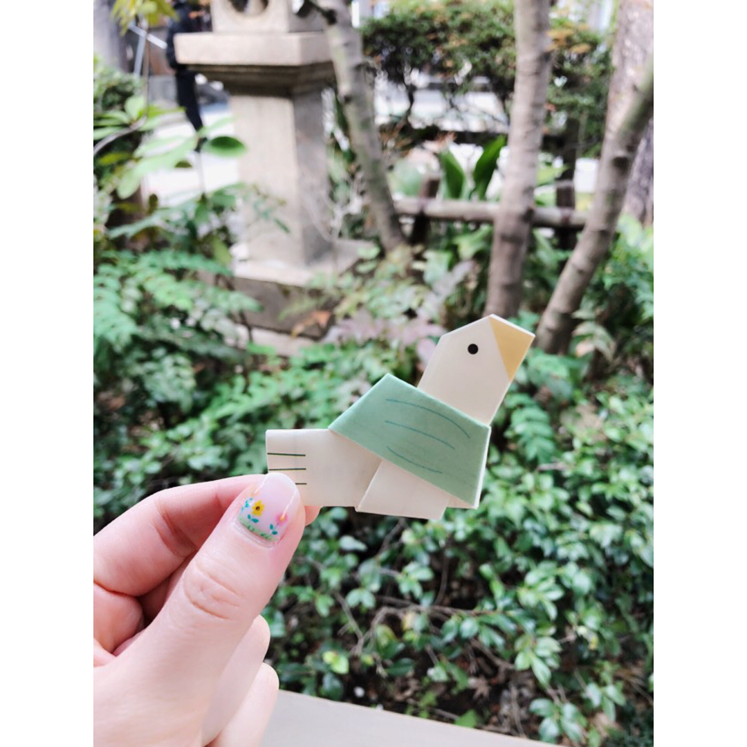 堀江由衣 今年も桜見られました お仕事の合間に通りかかった神社で 桜を見がてら おみくじを引いてみました おみくじは大吉でしたよ 1年前にもたまたま同じ神社で Moe Zine