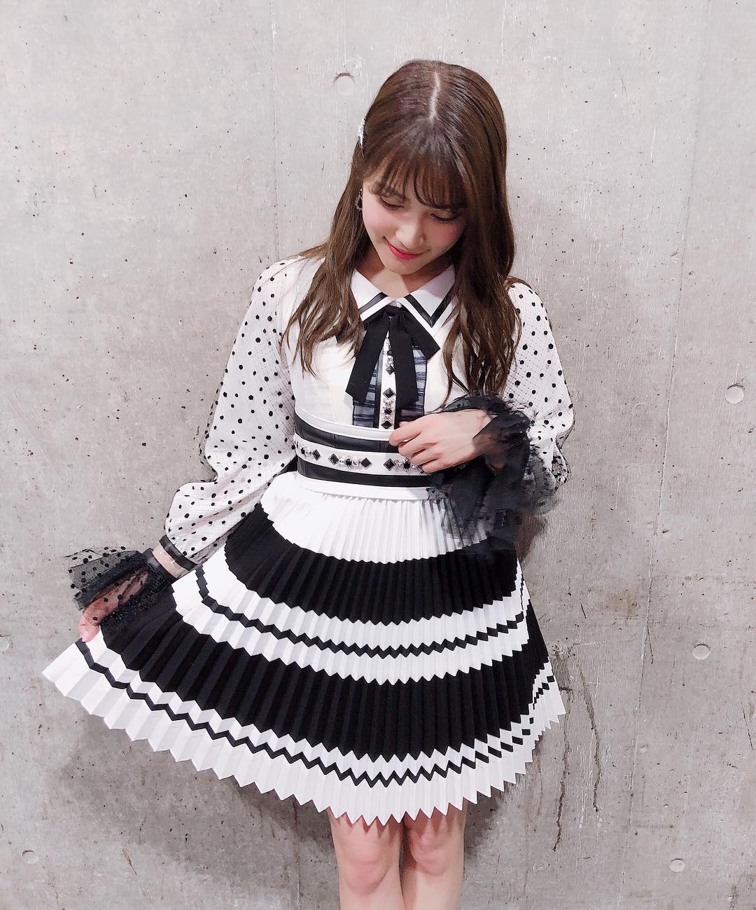 入山杏奈 akb衣装 このタグも1年使わないかなSSAで壮行会してもらったときの！&hellip; Moe Zine