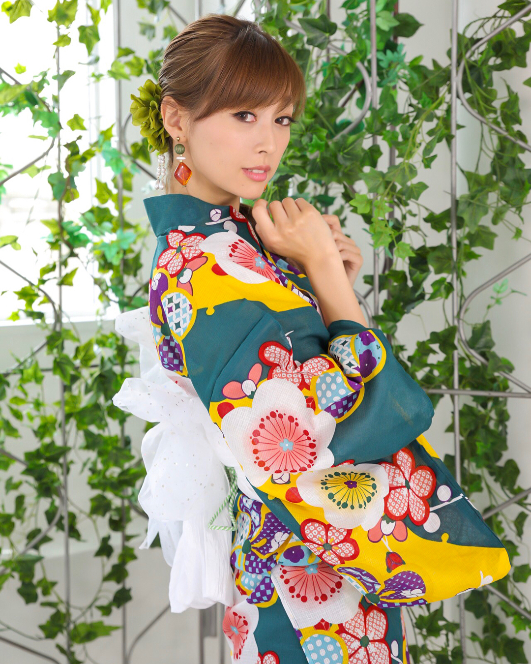 林紗久羅 今年初浴衣 タイで買ったワンピース 撮影会 浴衣 今年初浴衣 タイ ワンピース コスパ抜群 緑の浴衣撮影会 Rq レースクイーン Moe Zine