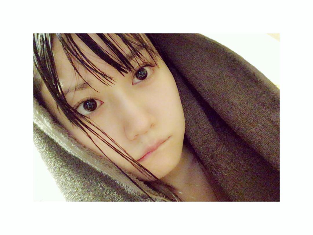 小倉唯 雨で冷えたから 久しぶりにお風呂ゆったりつかりました お風呂上がりいっちょあがり 髪乾かすの面倒くさいけどがんばりまめ大福 Ovo Moe Zine