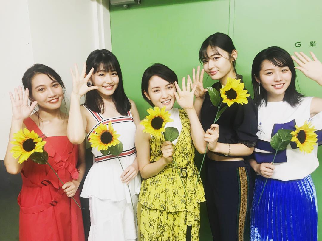 葵わかな 青夏女子会舞台挨拶 ありがとうございました 青夏最後のイベント たくさんの方が来てくださって嬉しかった 女子でワイワイ 井上苑子さんも来てくれ Moe Zine