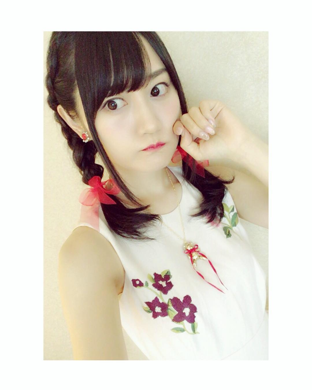 小倉唯 結ぶと結構髪短くなった気がする おさげ 三つ編み ヘアアレンジ Moe Zine 小倉唯 結ぶと結構髪短くなった気がする おさげ 三つ編み ヘアアレンジ Moe Zine