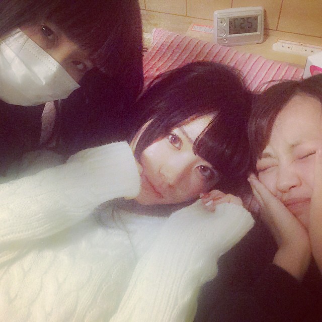 佐藤芽衣 Aka 楠ろあ Aka 楠露亚 けーちんゆにめろは安定で うちの住人でございます 笑 Moe Zine