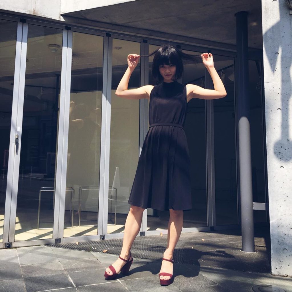 クレープタックワンピース Moe Zine クレープタックワンピース Moe Zine