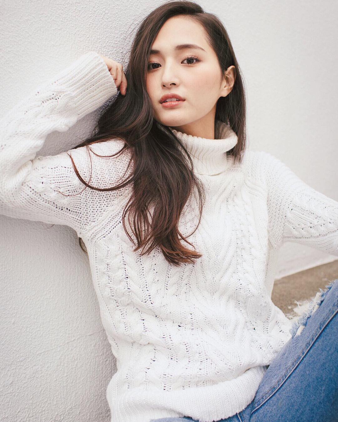 山賀琴子 Throwback Moe Zine