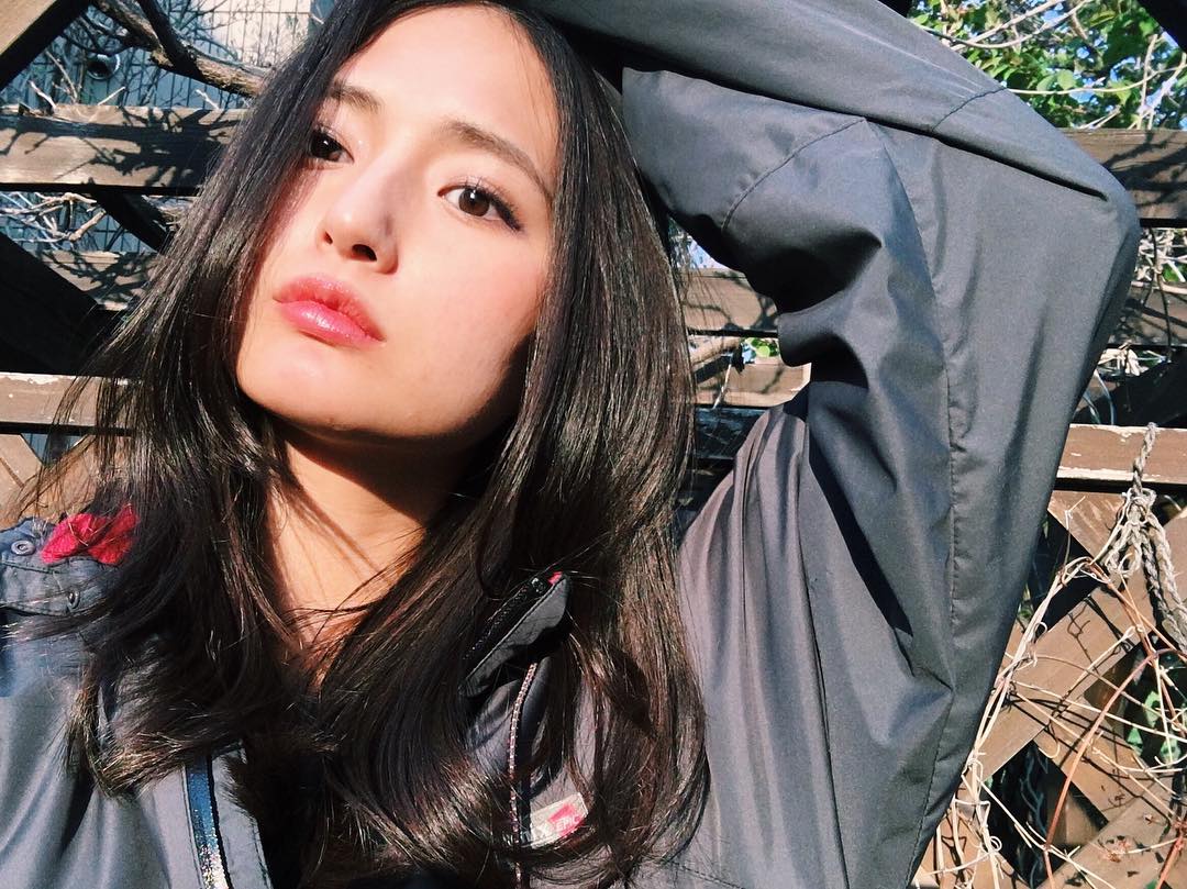 山賀琴子 前髪のびろォ Moe Zine