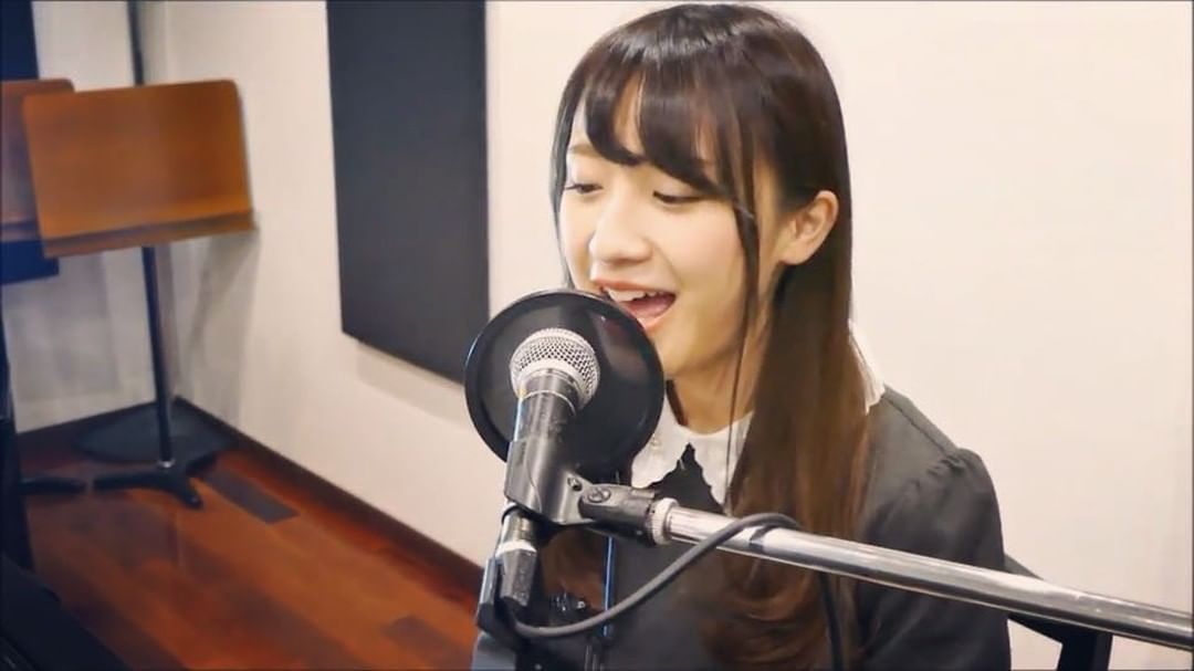 @伊藤愛真: .
今日もぜひストーリーズから
ぽちっとしてもらえたら嬉しいです︎
.
即興だから、最後失敗したときのニヤニヤ
.
#SHOWROOM は22:30から!
.
…