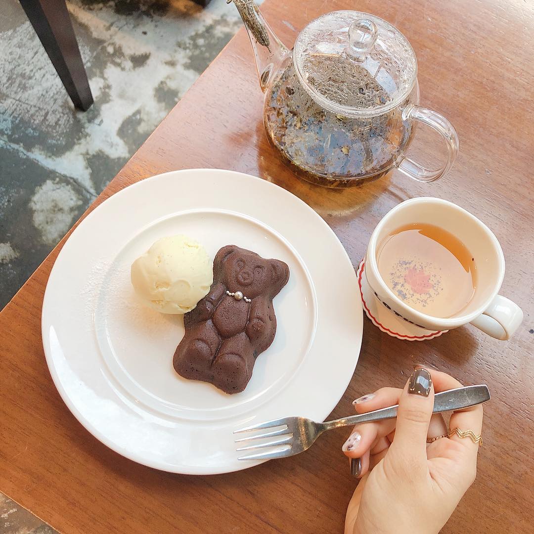 伊藤愛真 アーカイブ アーカイブ投稿 Lotuscafe Lotus ロータスブラウニー 東京カフェ 表参道カフェ 原宿カフェ ブラウニー インスタ映え Moe Zine