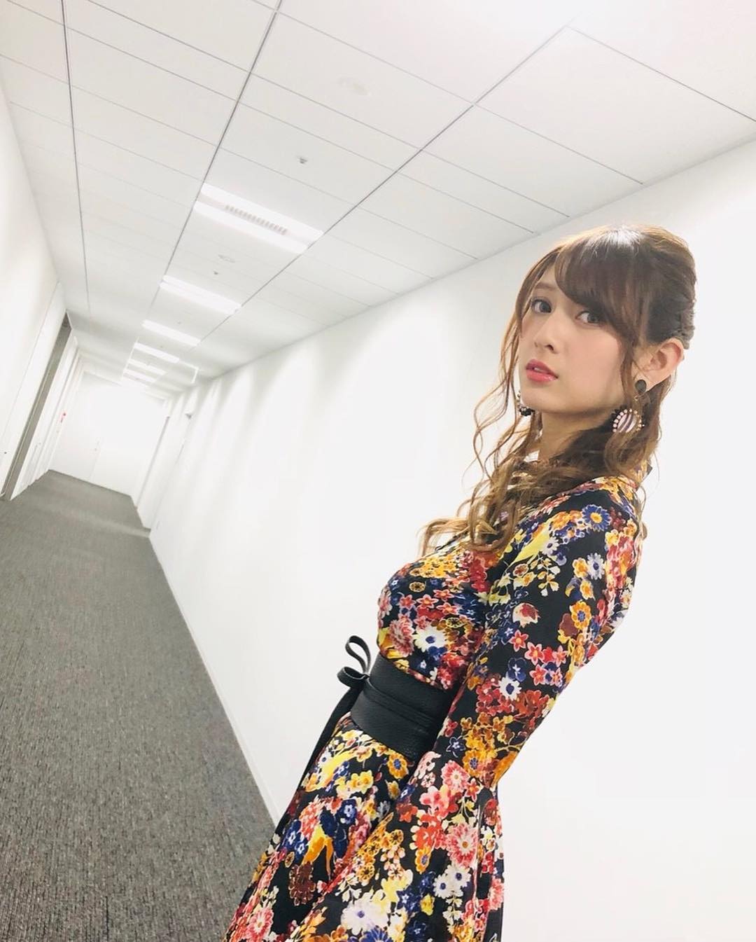 アンジェラ芽衣 １１月９日 金 夜９時放送の ウソかホントかわからない やりすぎ都市伝説２０１８秋２時間ｓｐ に出演します 宇宙と交信出来る能力や日本人が運転嫌いな本 Moe Zine