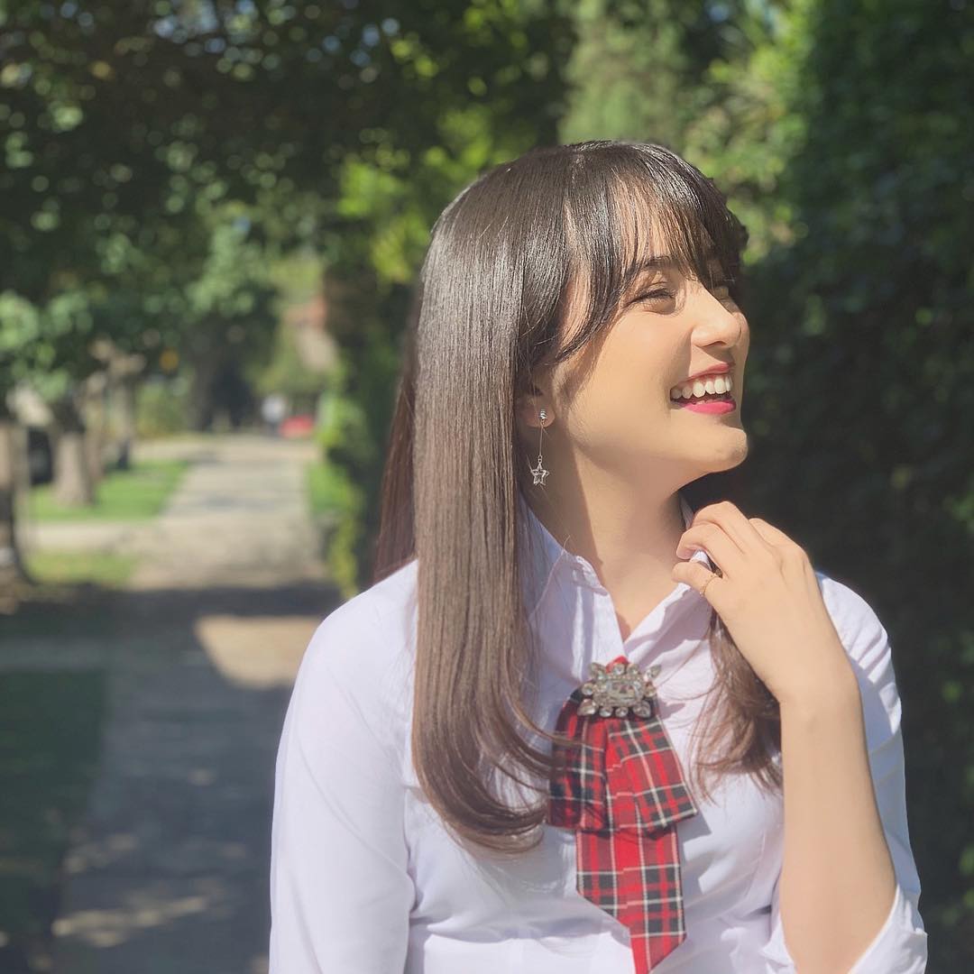 入山杏奈 Moe Zine