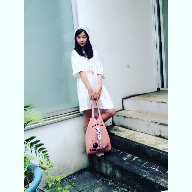 堀田真由 日曜日はラフな服装で。 あ、最近コンタクトに嫌われてまして片方しか入ってないんです笑視界がぼやけて大変だっ candystripper stussy\u2026