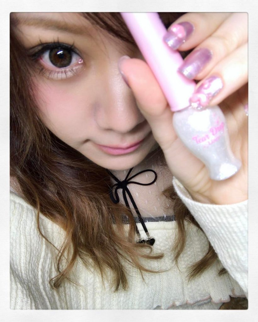 ティアーアイライナー Moe Zine