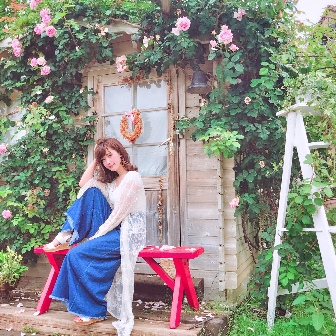 伊藤奈月 初 ハイジの村 どの建物も かわいんだわ スイス風 ハイジの村 ハイジ クララ 薔薇祭り 薔薇園 バラ園 薔薇 バラ Moe Zine 伊藤奈月 初 ハイジの村 どの建物も かわいんだわ スイス風 ハイジの村 ハイジ クララ 薔薇祭り 薔薇園 バラ園 薔薇 バラ Moe Zine
