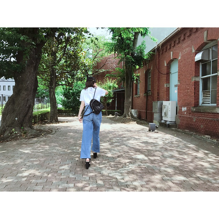 佐野ひなこ 私服 O O 久々のミラージュの撮影でした Code M Official 笑 Cap Tシャツ Laymee Official パンツ Uniql Moe Zine 佐野ひなこ 私服 O O 久々のミラージュの撮影でした Code M Official 笑 Cap Tシャツ Laymee Official パンツ Uniql Moe Zine