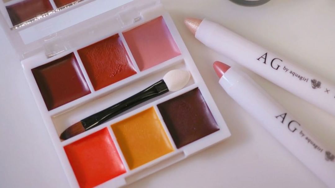 @松下侑衣花: 発売中の『steady.11月号』付録♡「動画アップしてください」とリクエストいただいたので撮ってみました
売り切れ続出でなかなか手に入らなくて、アップが遅くな…