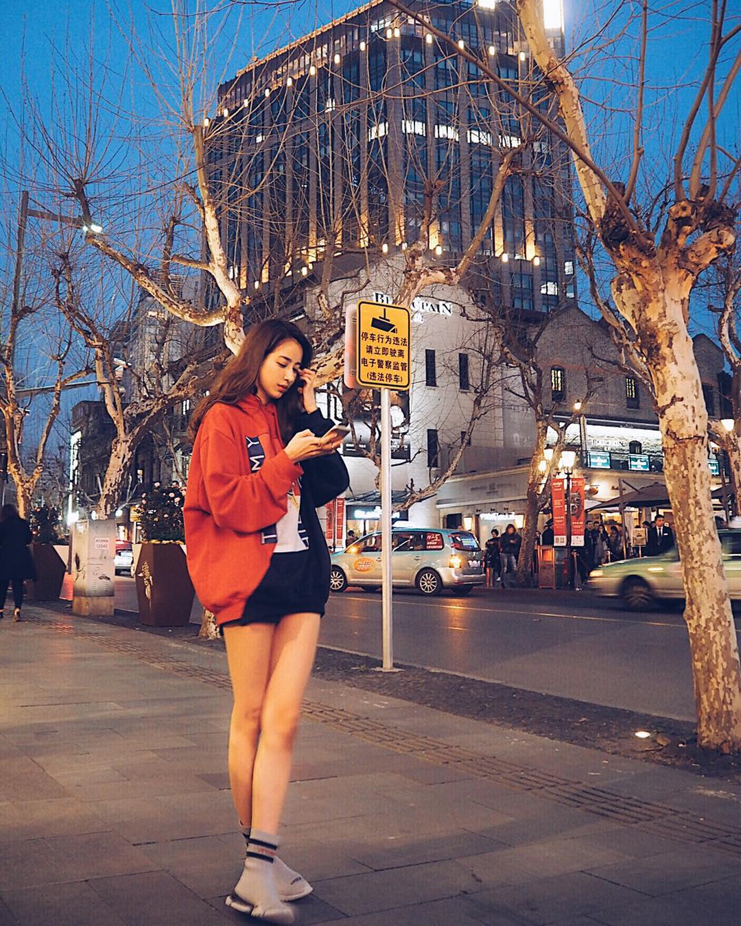 愛甲千笑美 Moe Zine