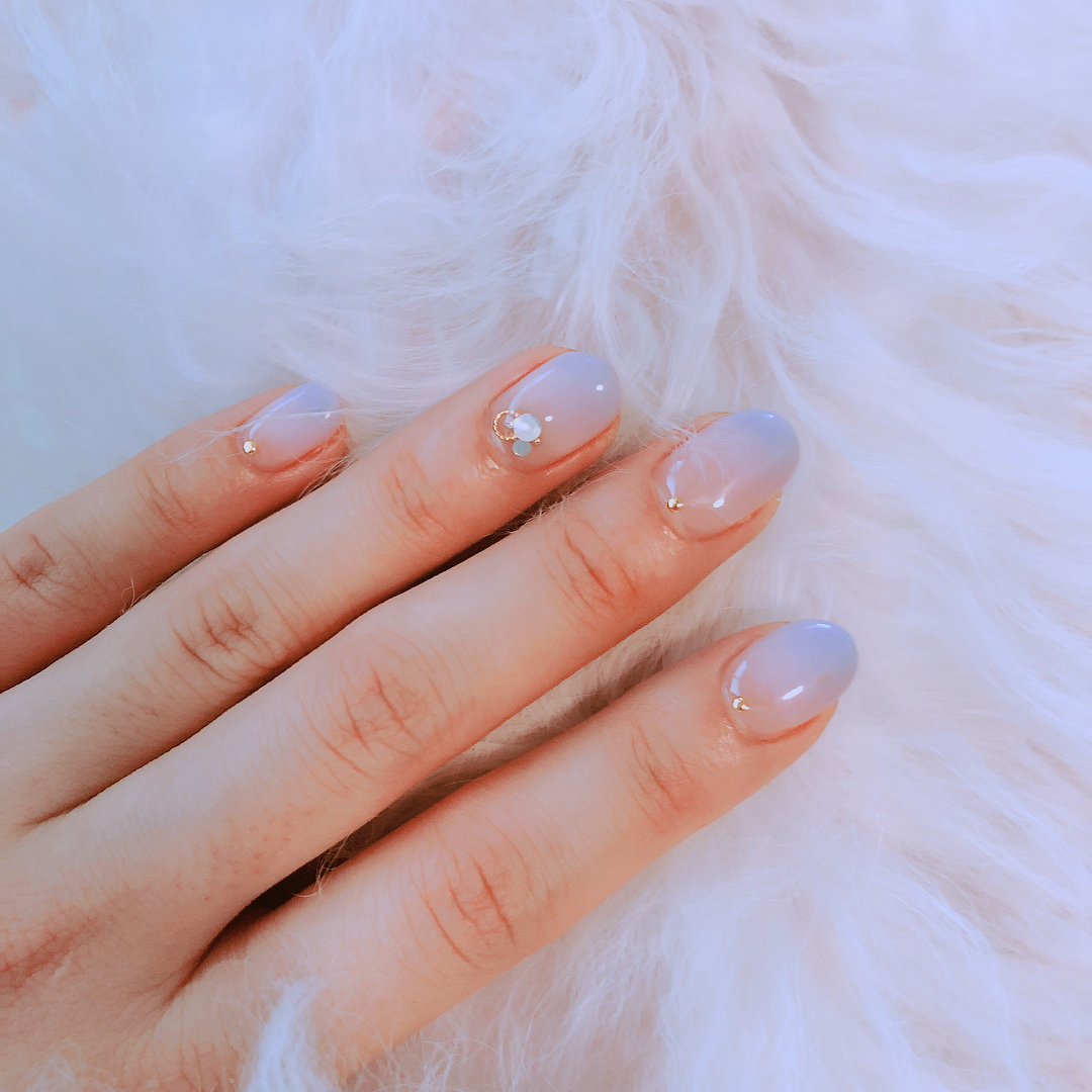 関根りさ 近々撮影があるからネイルしてきたよ 自爪削りすぎて弱くなっちゃうのがやだからパラジェルで削らないタイプでやってます これならめんどくさくなってネイルやめよー Moe Zine