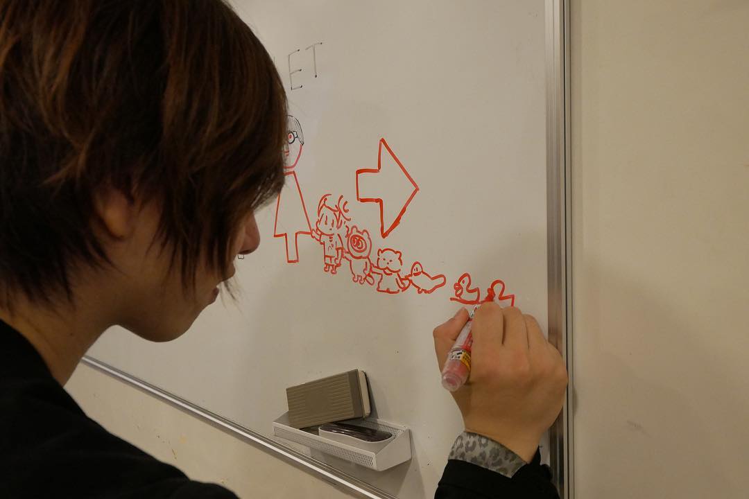 相沢梨紗 たそちー Zepp Sapporoのホワイトボードにお絵描きしまくるでんぱ組 そして 追記する村 潤 笑 でんぱ組現場は 9月生まれ多いのです 他にも少 Moe Zine 相沢梨紗 たそちー Zepp Sapporoのホワイトボードにお絵描きしまくるでんぱ組 そして 追記する村 潤 笑 でんぱ組現場は 9月生まれ多いのです 他にも少 Moe Zine