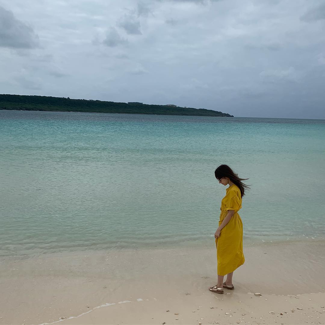 愛甲千笑美 宮古島 曇りなのに この海の色 このあと本物のウミガメと泳ぎました Moe Zine 愛甲千笑美 宮古島 曇りなのに この海の色 このあと本物のウミガメと泳ぎました Moe Zine