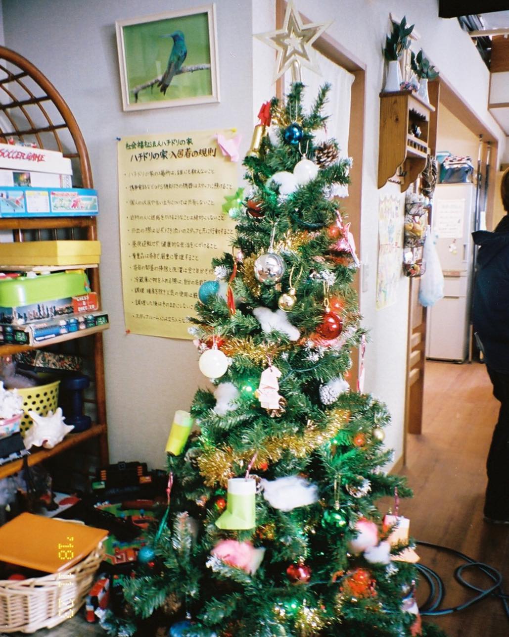 日比美思 メリークリスマス Film わたしは今日も元気に撮影しています 皆さまにとって素敵なクリスマスになりますように とお祈りしています ハチドリの家のクリスマ Moe Zine
