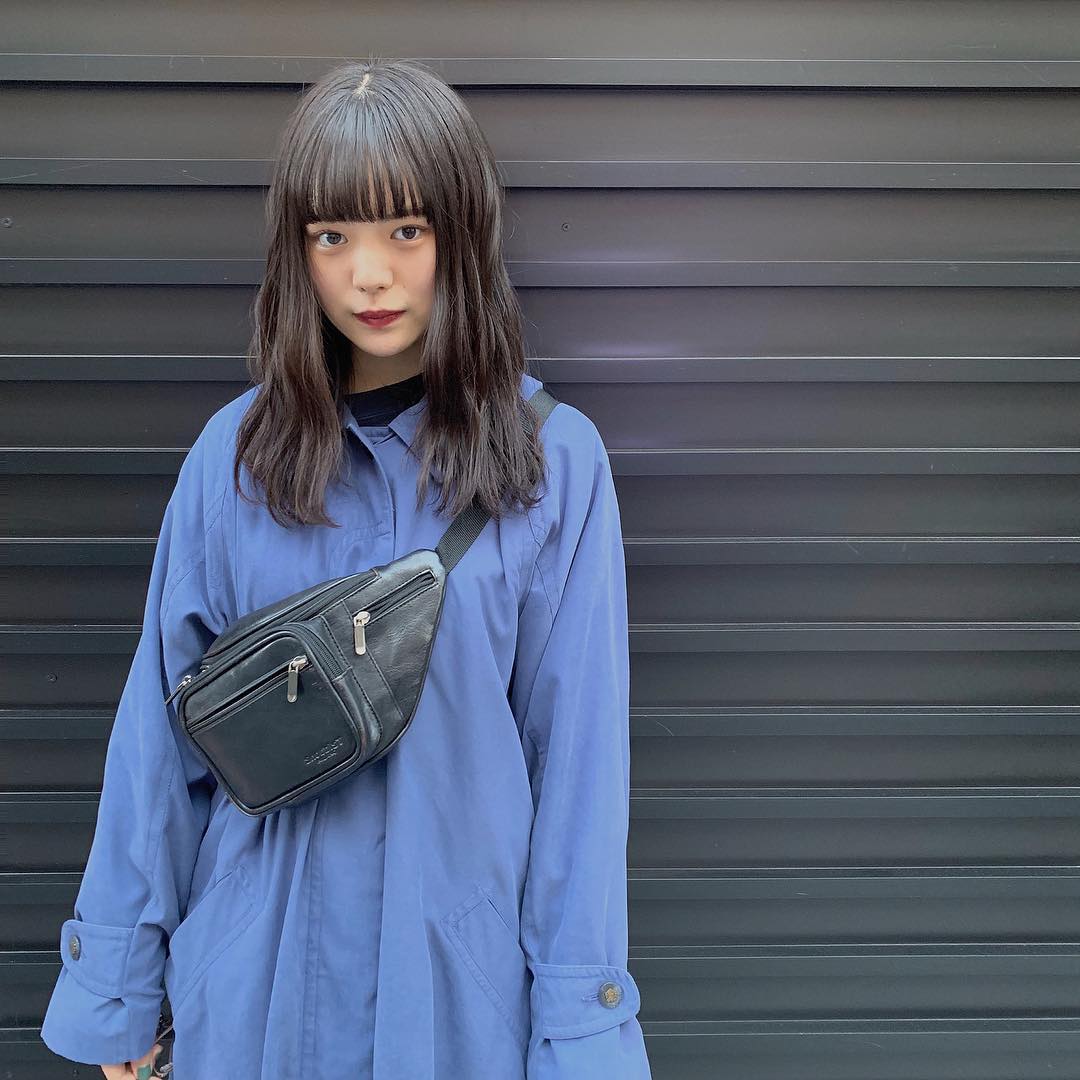 木村なつみ 毎日違うような色着てる 何色着てる私がおすきですか バッグもコートも古着 タグ付けてないときは古着です Moe Zine