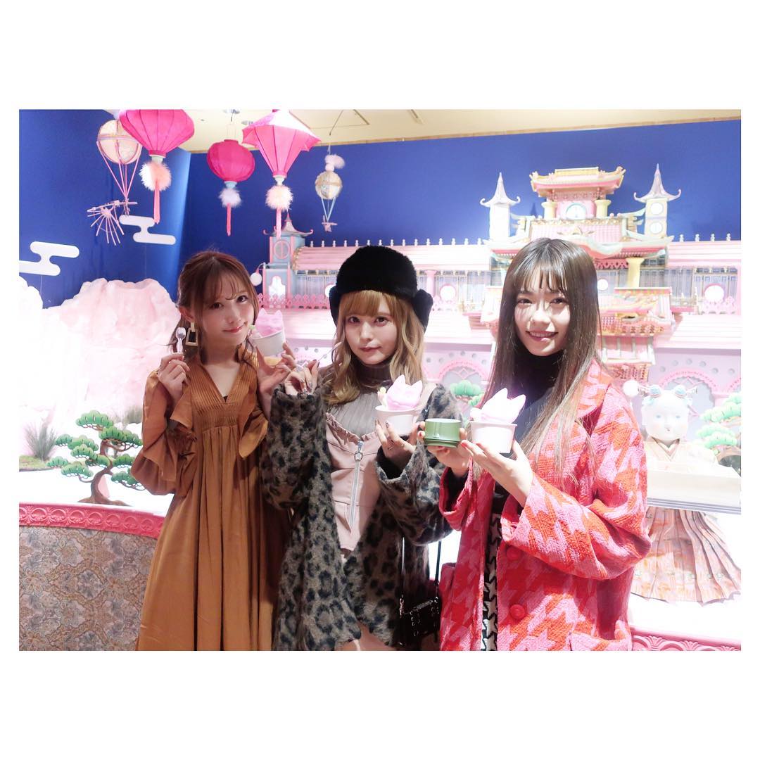 菅野結以 ぱるつばに遭遇 かわいいふたりの食レポを激写 リアクション無 きょうから銀座三越ではじまる Klokaのthe Small Utopiaにて ア Moe Zine