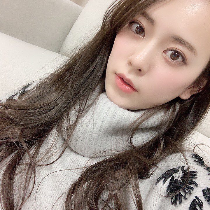 関根りさ 髪色何色 って聞かれること多かったんだけど トーンは7でキングオブアッシュ命名by私 オリーブ系 です 最近オリーブ系続けていれてて 抜けても割と明るくなりす Moe Zine 関根りさ 髪色何色 って聞かれること多かったんだけど トーンは7でキングオブアッシュ命名by私 オリーブ系 です 最近オリーブ系続けていれてて 抜けても割と明るくなりす Moe Zine