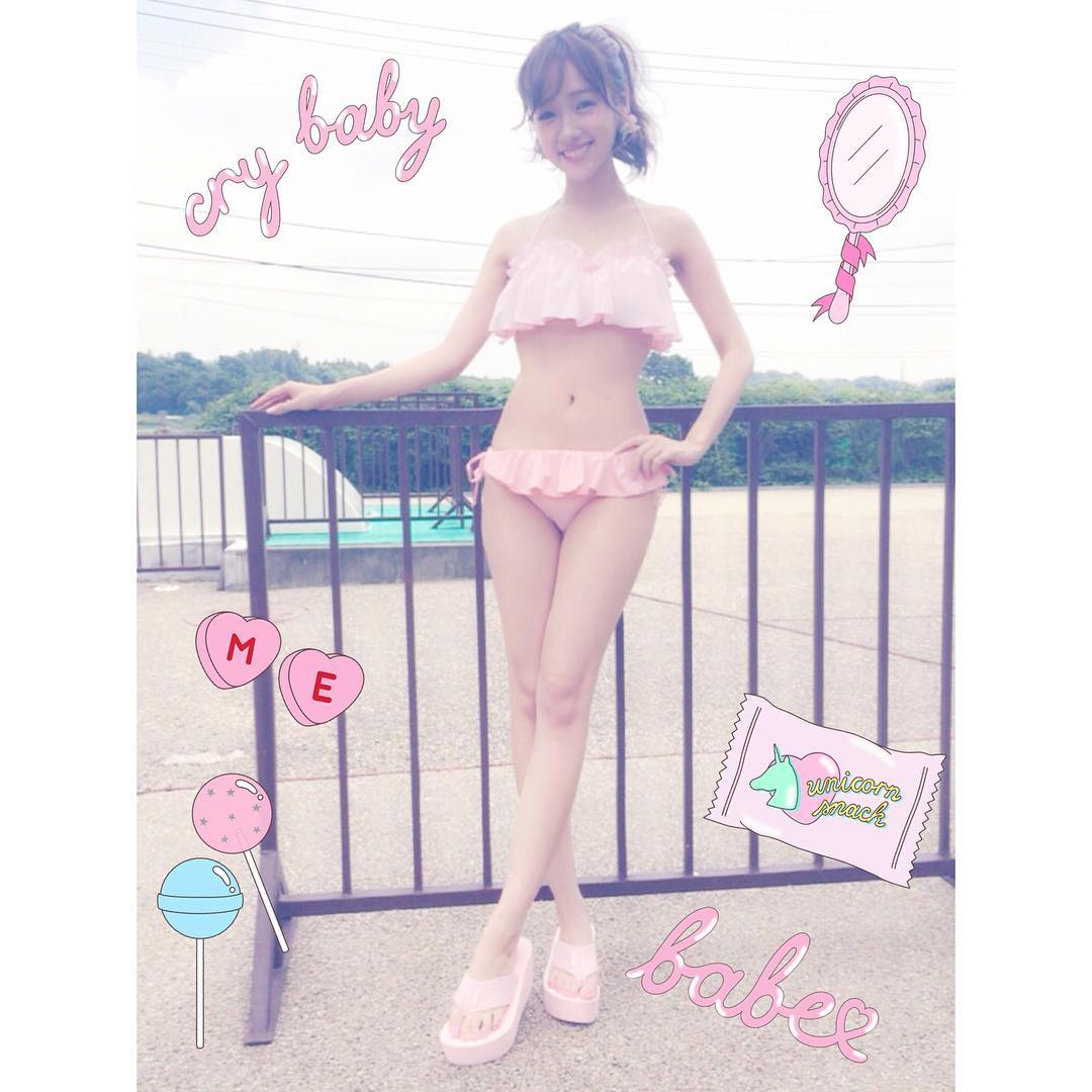 前田希美 Snidelさんの水着 Moe Zine 前田希美 Snidelさんの水着 Moe Zine