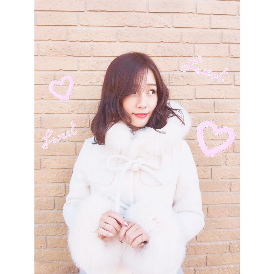 前田希美 一目惚れしたリボンコート ファーもすごく可愛くてもふもふ 髪切ってからガーリーブームが更に強くなりました Withsun Official さんのです Moe Zine