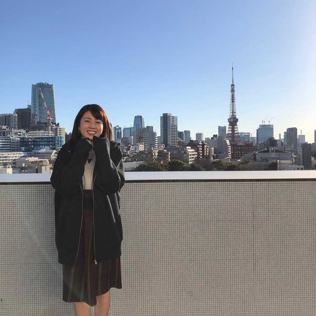 田中萌 今日の東京は冬晴れです テレビ朝日 屋上 東京タワー 寒い 冬晴れ Abemamorning アベモニ Abematv アナウンサー Moe Zine