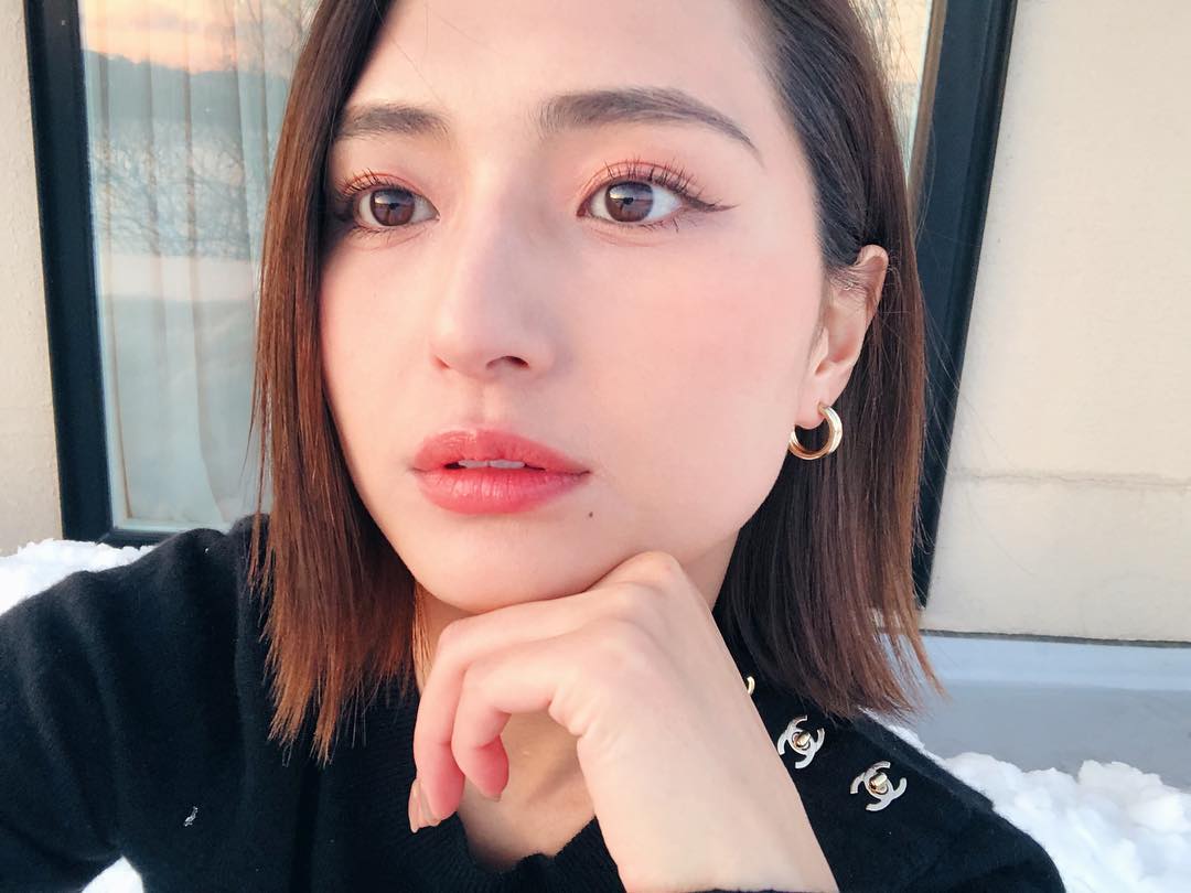 山賀琴子 Moe Zine 山賀琴子 Moe Zine