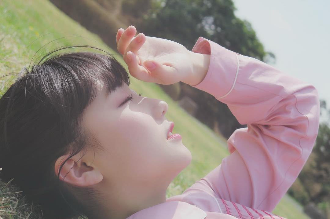 田中美久 太陽が眩しがったけどポカポカで気持ちよかった 自然光は凄くいい 一番盛れる光ですねっ さくちゃんと同じように撮ってみましたが 日光が強すぎました 眩しい Moe Zine 田中美久 太陽が眩しがったけどポカポカで気持ちよかった 自然光は凄くいい 一番盛れる光ですねっ さくちゃんと同じように撮ってみましたが 日光が強すぎました 眩しい Moe Zine
