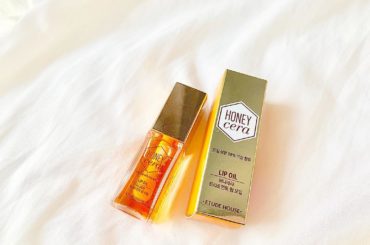 ︎︎︎ #エチュードハウス の
トリートメントリップオイル！
めちゃくちゃオススメ！！
やこ唇の皮むけやすいから(´；ω；`)
。
。

。
。
 #リップケア...