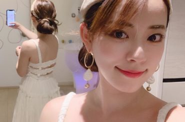 白のワンピース好き
背中のデザインが変わってるのと私がきてもフラットな靴はける長さで助かる！
水着買った所と同じお店ので今回の旅のお気に入りワンピースのひとつ！...