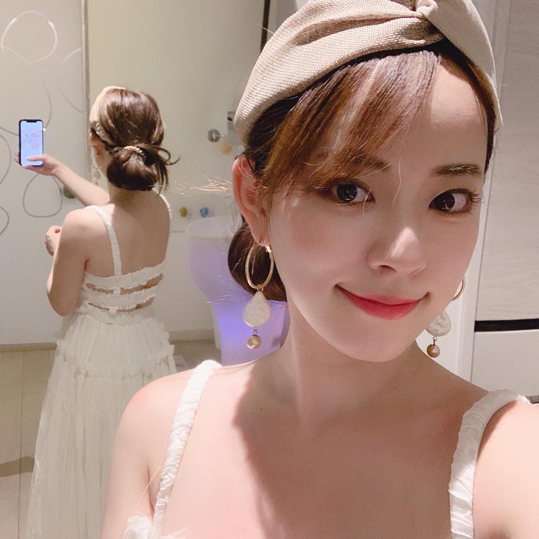関根りさ 白のワンピース好き 背中のデザインが変わってるのと私がきてもフラットな靴はける長さで助かる 水着買った所と同じお店ので今回の旅のお気に入りワンピースのひとつ Moe Zine 関根りさ 白のワンピース好き 背中のデザインが変わってるのと私がきてもフラットな靴はける長さで助かる 水着買った所と同じお店ので今回の旅のお気に入りワンピースのひとつ Moe Zine