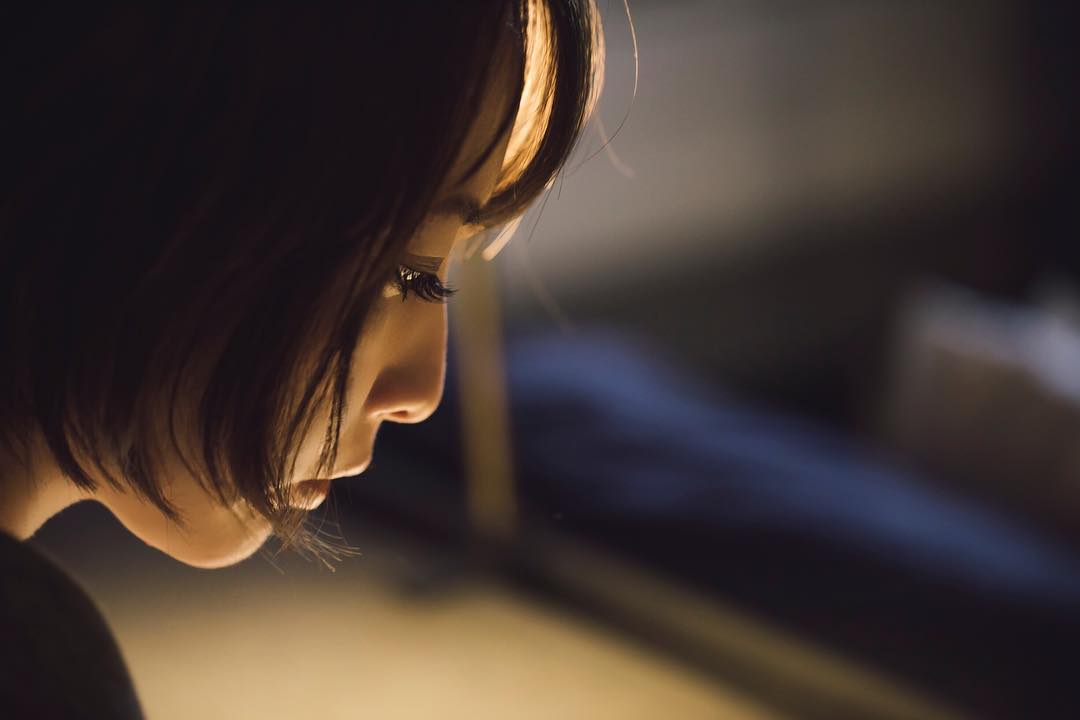 藍井エイル New Album Fragment より 流星 いつからちゃんと笑えなくなった 過去に戻るリセットボタンは無いから 外せsatety 運命な Moe Zine