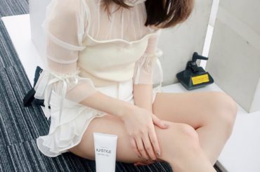 むくみ体質なので﻿﻿
マッサージさぼるとすぐぷくぷくになる﻿﻿
撮影にはひきしめ効果のあるジェル持参して﻿﻿
こまめにもみもみ﻿﻿
これはうるおい&白肌成分もは...