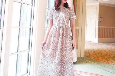 ﻿
たくさんご質問頂いたこちらのレースワンピース
﻿
旅行に持って行ってもシワが気にならず﻿
たくさん活躍してくれるワンピース﻿
﻿
総レースなのにドレッシー過...