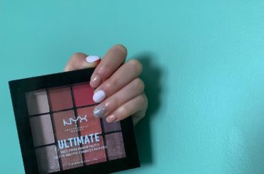 .
.
休み期間だからネイルを
初です
.
めっちゃ可愛いし剥がれないの最高、、
Thanks Grandma 
.
#nails...